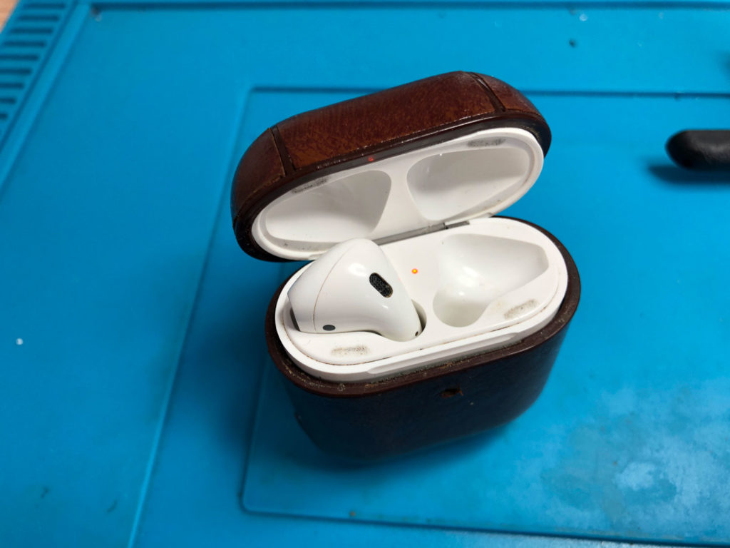 Можно ли заменить аккумулятор в airpods